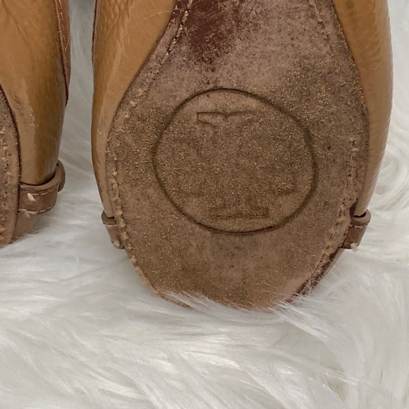 Tory Burch Flat. - Picture 8 of 9